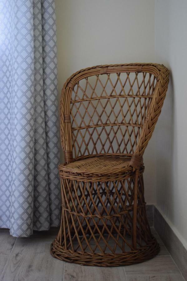 Casinha Da Avó Jerónima Rral 1519 * Madalena (Azores)